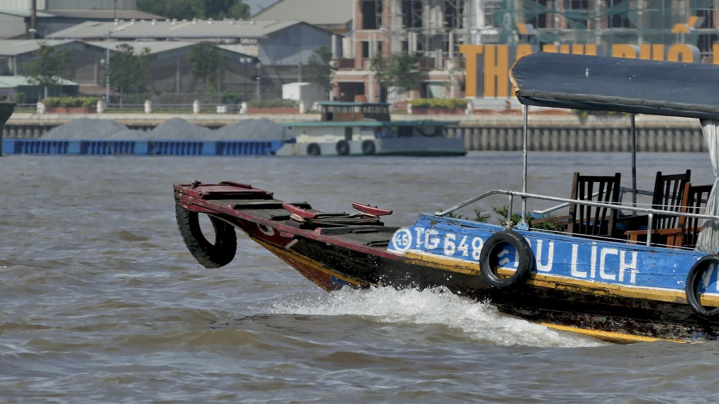 Top Tips for Aspiring Hovercraft Racers
